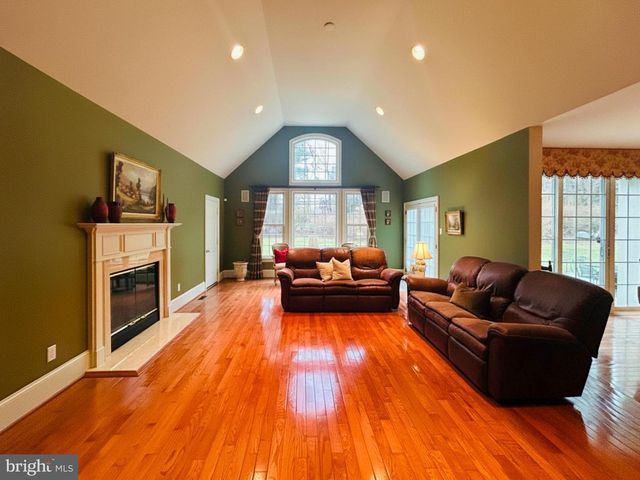 1160 JEFFERSON LN, Huntingdon Valley, PA 19006