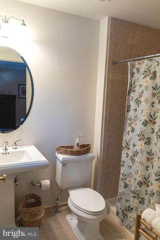 1160 JEFFERSON LN, Huntingdon Valley, PA 19006