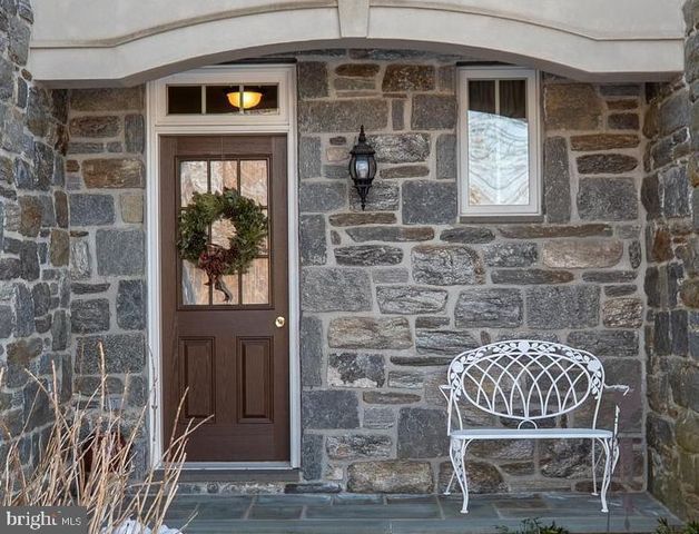 1160 JEFFERSON LN, Huntingdon Valley, PA 19006