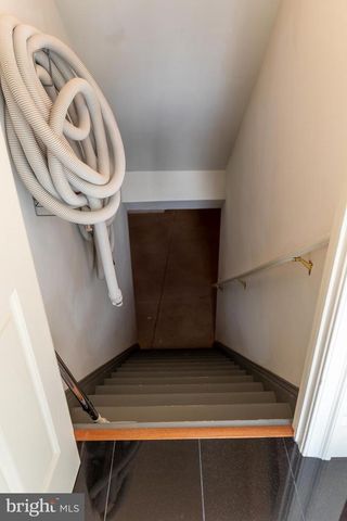 1160 JEFFERSON LN, Huntingdon Valley, PA 19006