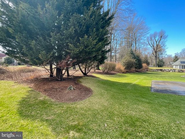 1160 JEFFERSON LN, Huntingdon Valley, PA 19006