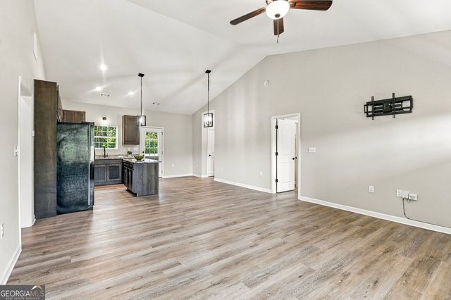 372 Mcgarity Road, Temple, GA 30179