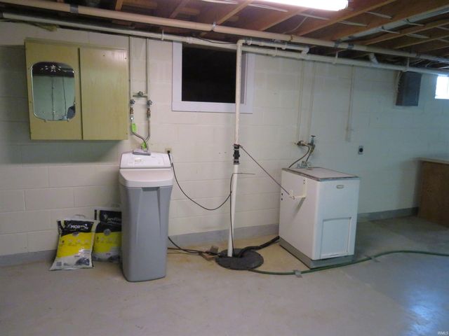 93 Greenway Drive, Goshen, IN 46526