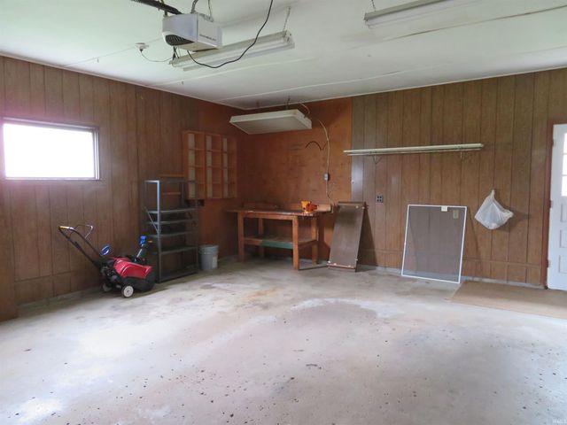 93 Greenway Drive, Goshen, IN 46526