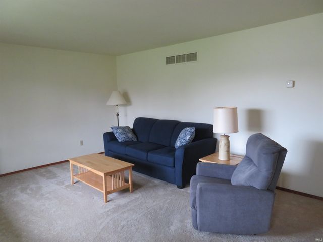 93 Greenway Drive, Goshen, IN 46526