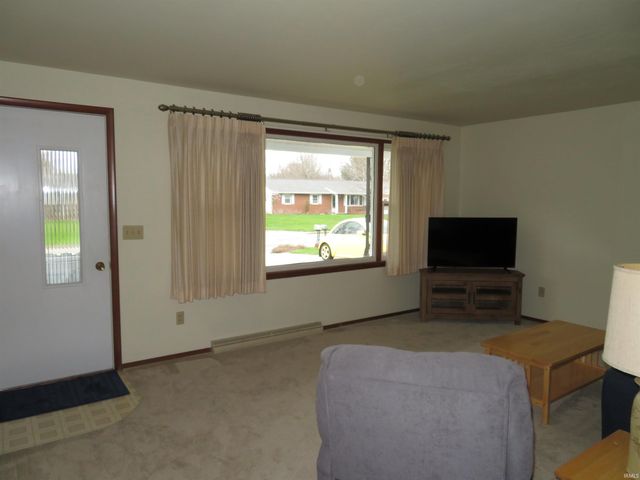 93 Greenway Drive, Goshen, IN 46526