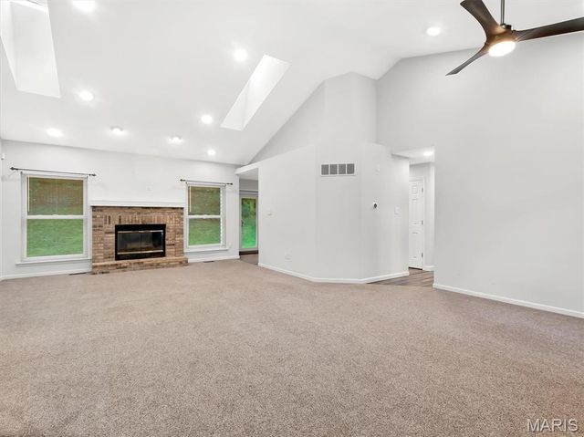 819 Oakmoor Drive, Fenton, MO 63026