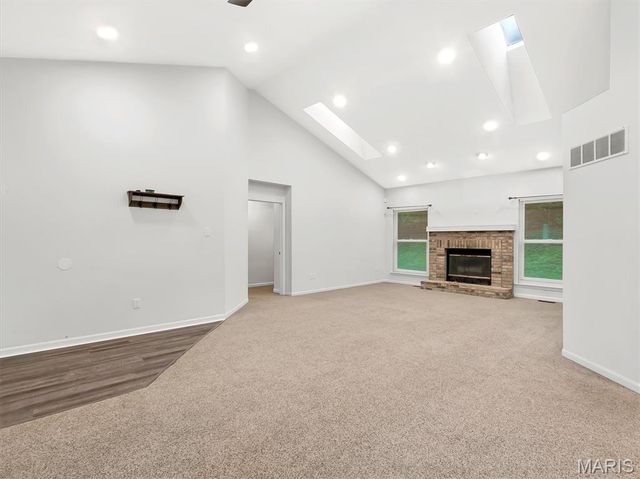 819 Oakmoor Drive, Fenton, MO 63026