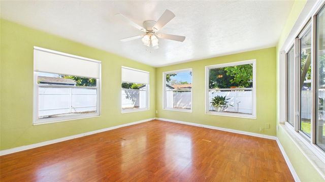 6447 17TH PLACE N, St Petersburg, FL 33710