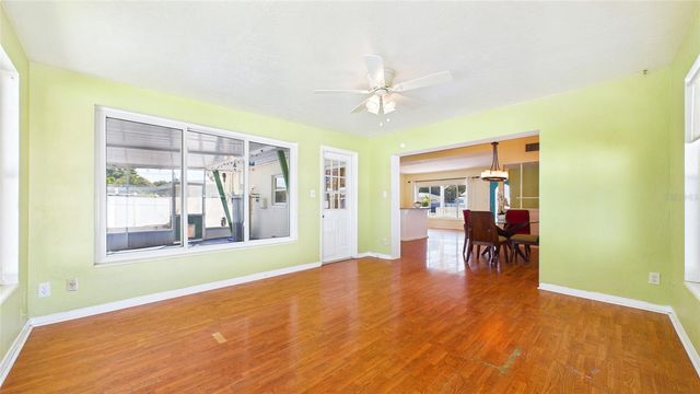 6447 17TH PLACE N, St Petersburg, FL 33710