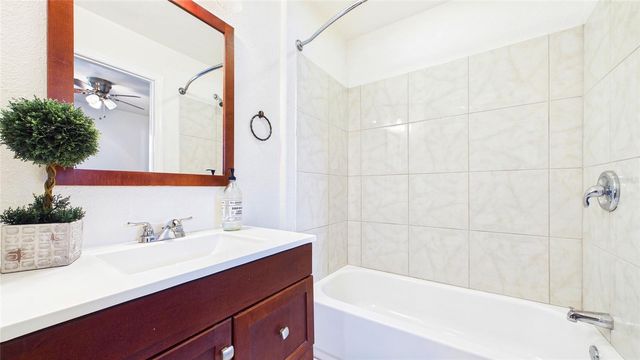 6447 17TH PLACE N, St Petersburg, FL 33710