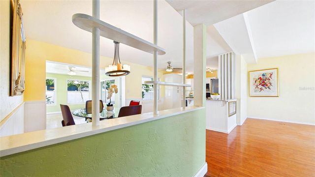 6447 17TH PLACE N, St Petersburg, FL 33710