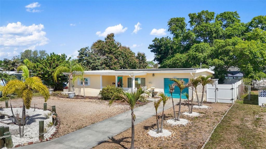 6447 17TH PLACE N, St Petersburg, FL 33710