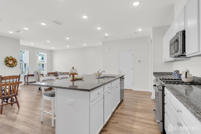 731 Station Road, Dunellen, NJ 08812