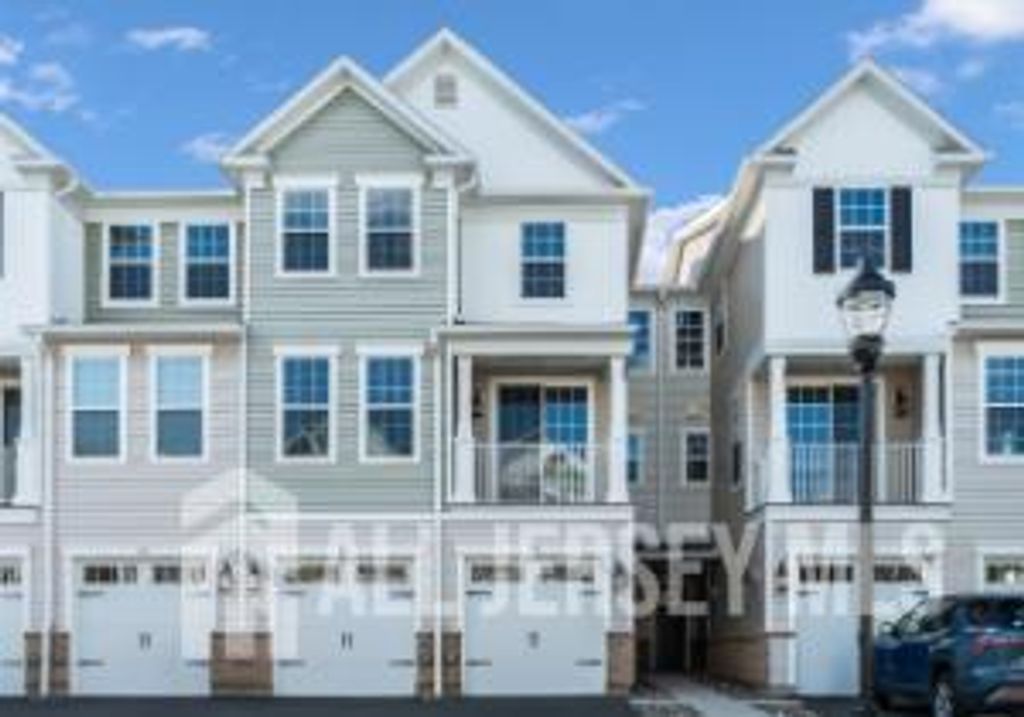 731 Station Road, Dunellen, NJ 08812