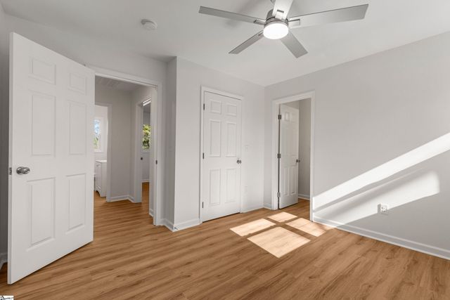 805 E Florida Street, Clinton, SC 29325