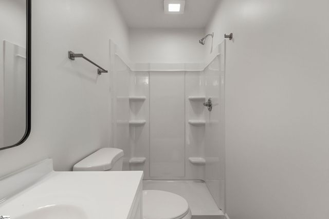 805 E Florida Street, Clinton, SC 29325