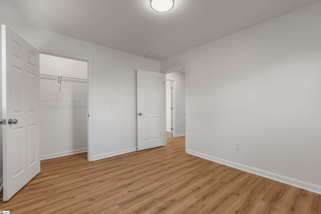 805 E Florida Street, Clinton, SC 29325