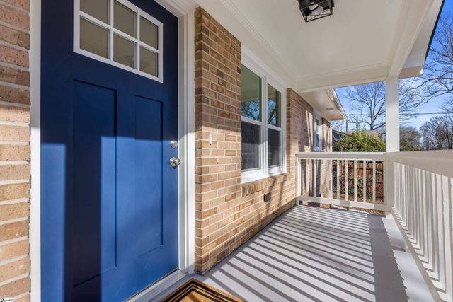 805 E Florida Street, Clinton, SC 29325