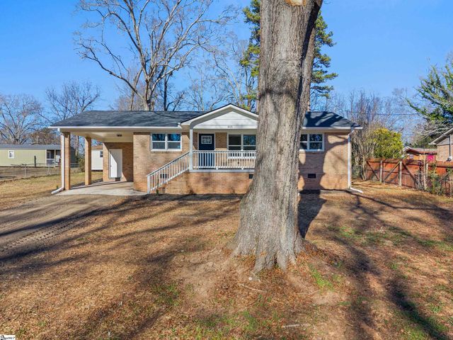 805 E Florida Street, Clinton, SC 29325