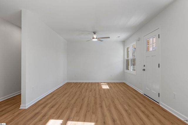 805 E Florida Street, Clinton, SC 29325