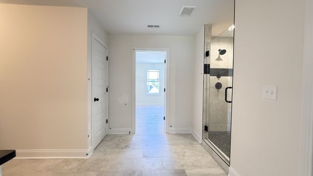 474 Spiderwort Dr, Clarksville, TN 37043