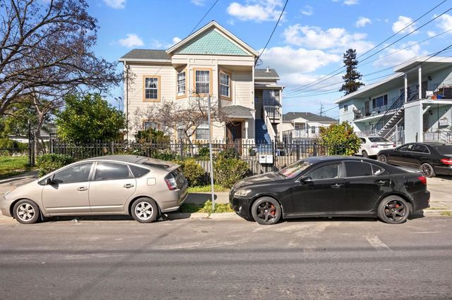3121 Coolidge Ave, Oakland, CA 94602