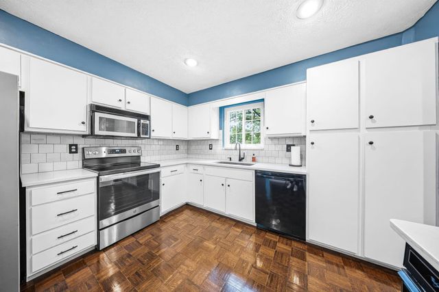 132 Saint Michelle Street, 39B, Columbus, OH 43085