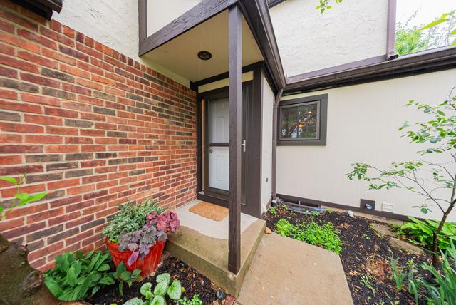 132 Saint Michelle Street, 39B, Columbus, OH 43085