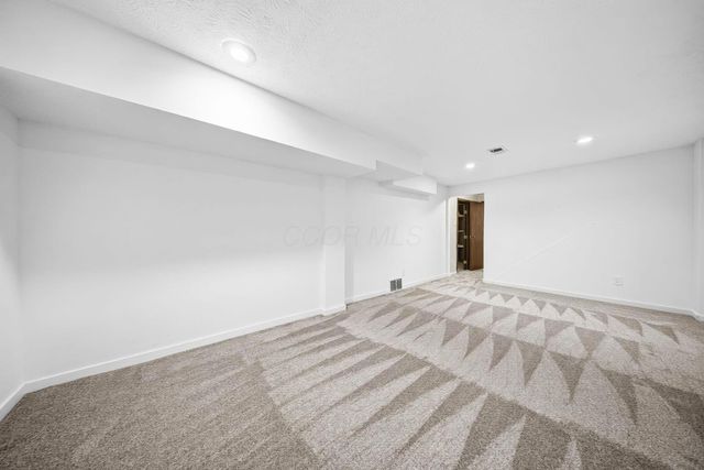 132 Saint Michelle Street, 39B, Columbus, OH 43085