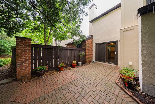 132 Saint Michelle Street, 39B, Columbus, OH 43085