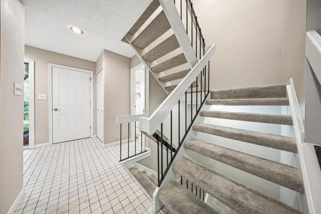 132 Saint Michelle Street, 39B, Columbus, OH 43085