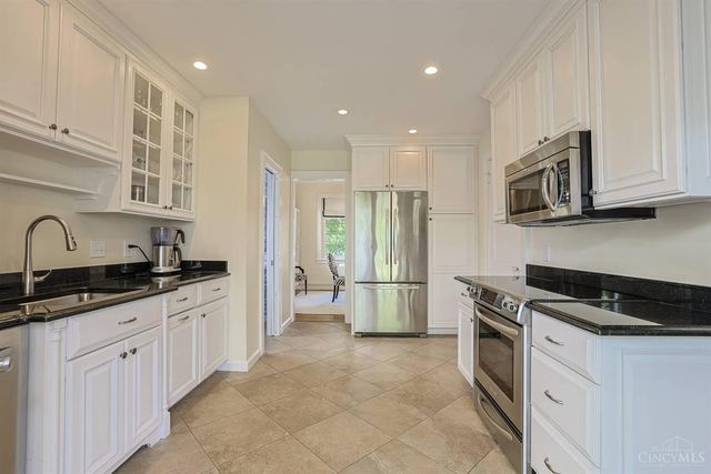 3015 Springer Avenue, Cincinnati, OH 45208