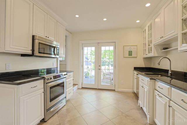 3015 Springer Avenue, Cincinnati, OH 45208