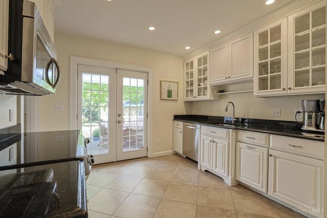 3015 Springer Avenue, Cincinnati, OH 45208