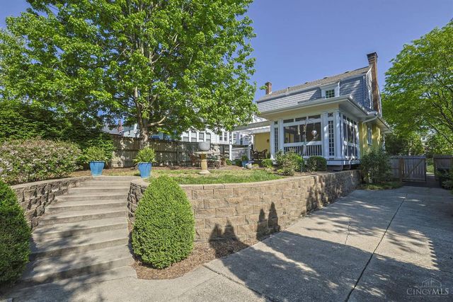 3015 Springer Avenue, Cincinnati, OH 45208