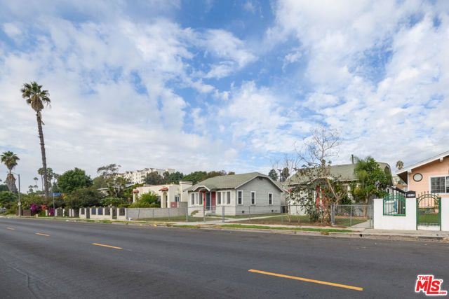 3517 Mont Clair Street, Los Angeles, CA 90018