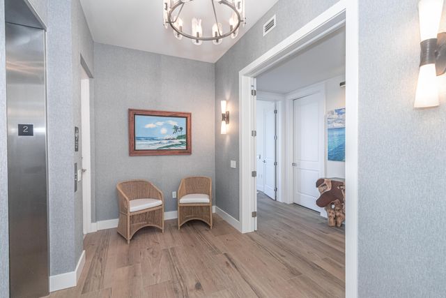 184 Lake Drive 3201, Palm Beach Shores, FL 33404