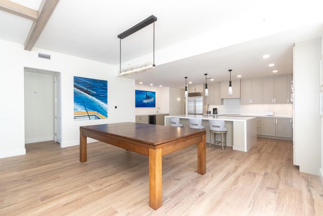 184 Lake Drive 3201, Palm Beach Shores, FL 33404