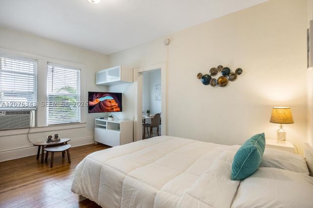 124 Mendoza Ave 4, Coral Gables, FL 33134