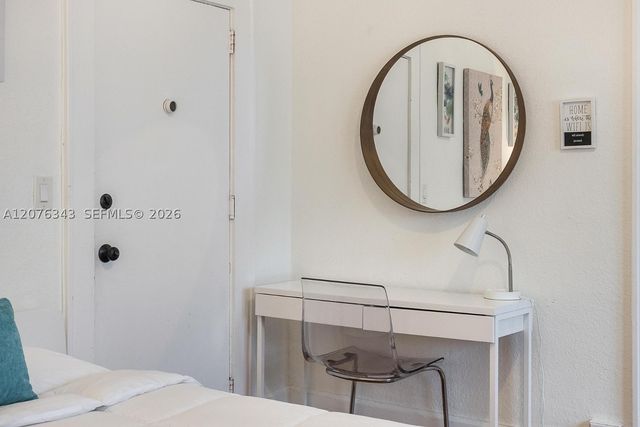 124 Mendoza Ave 4, Coral Gables, FL 33134