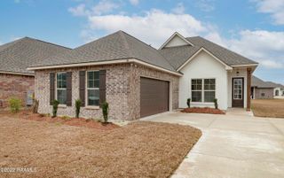 311 Finnegan Way, Youngsville, LA 70592