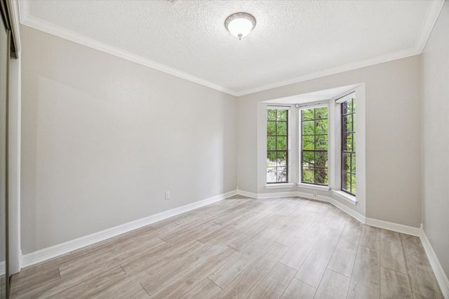 12814 Kingsbridge Lane, Houston, TX 77077