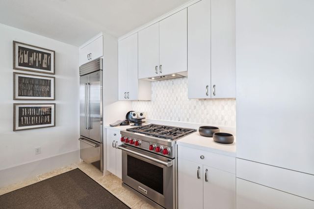 27 Admiralty Row 203, Alys Beach, FL 32461