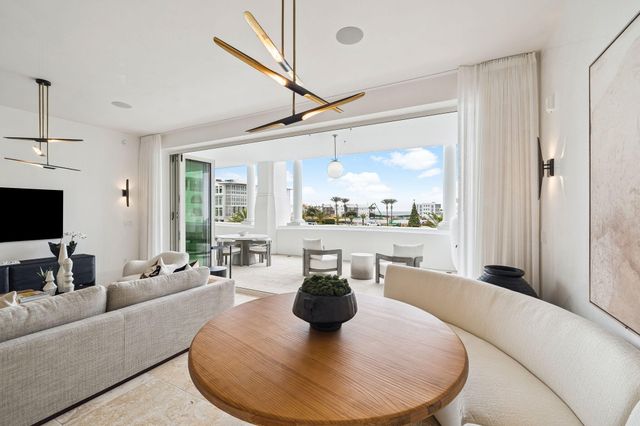 27 Admiralty Row 203, Alys Beach, FL 32461