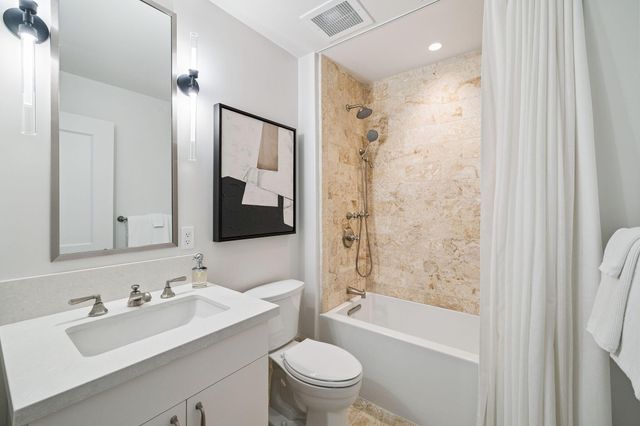 27 Admiralty Row 203, Alys Beach, FL 32461