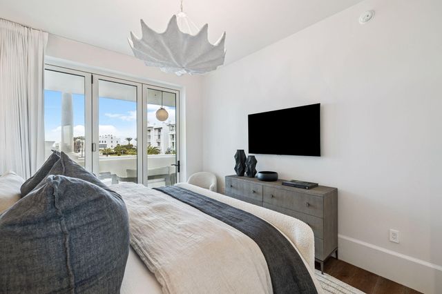 27 Admiralty Row 203, Alys Beach, FL 32461