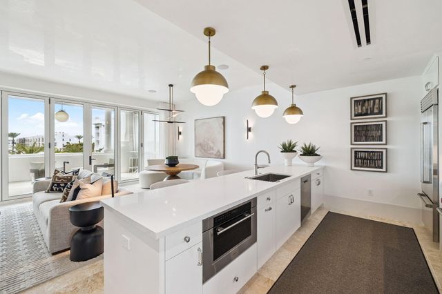 27 Admiralty Row 203, Alys Beach, FL 32461