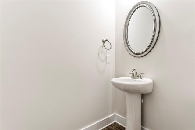 11201 Cornerstone Way, Hampton, GA 30228