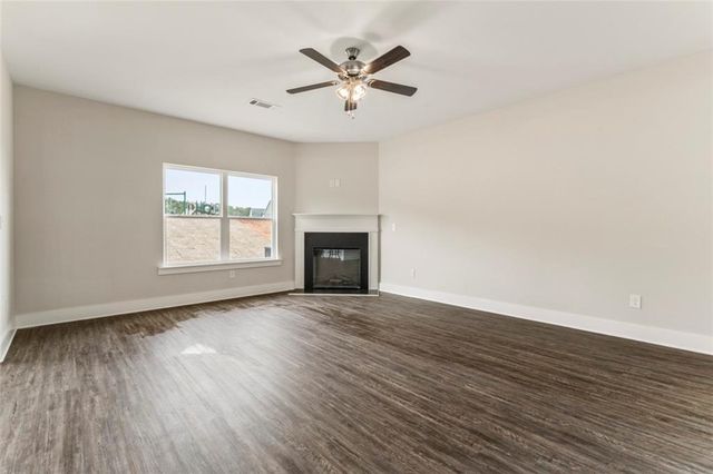 11201 Cornerstone Way, Hampton, GA 30228